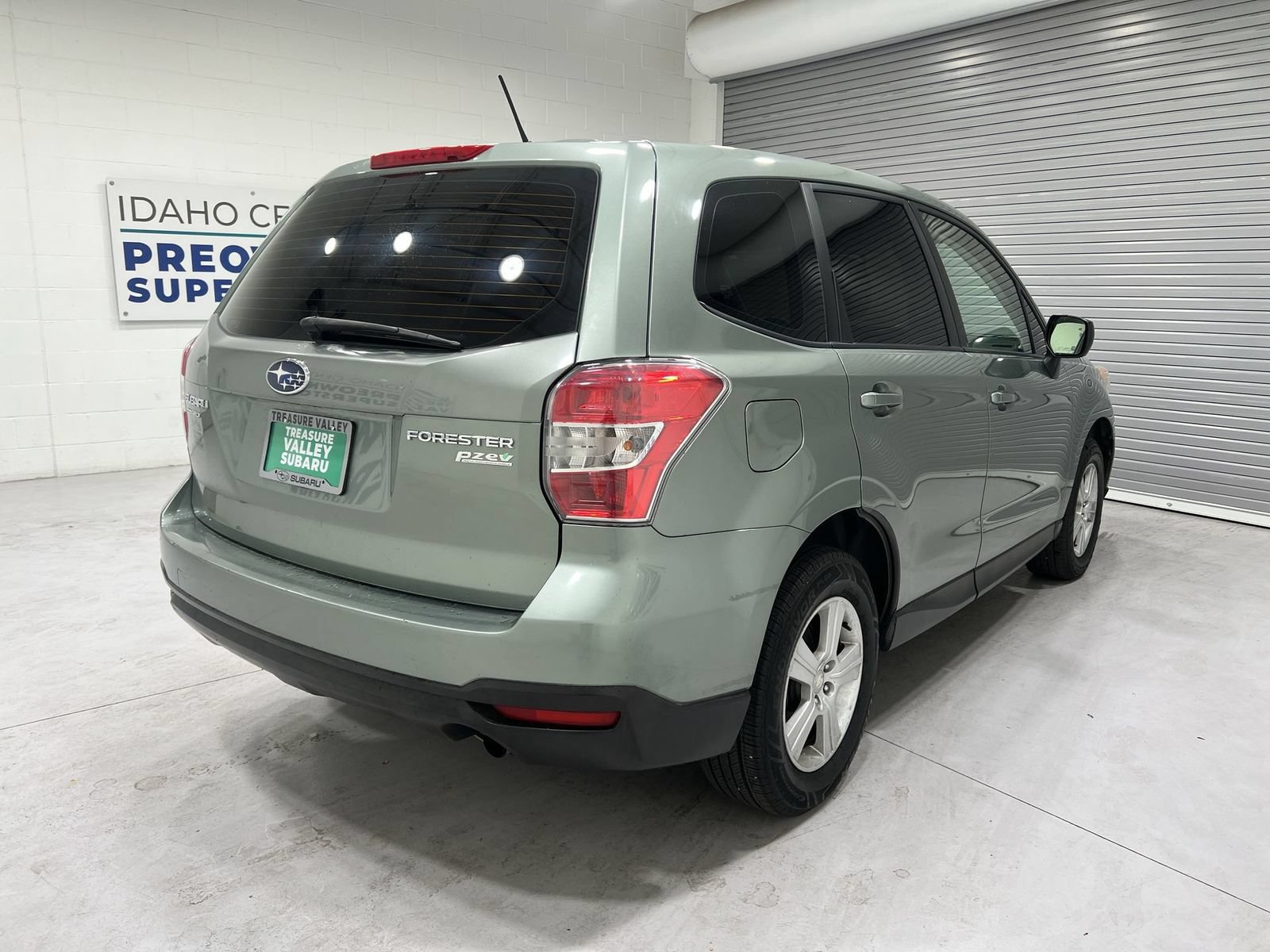 Used 2014 Subaru Forester 2.5i AWD/4WD image 8