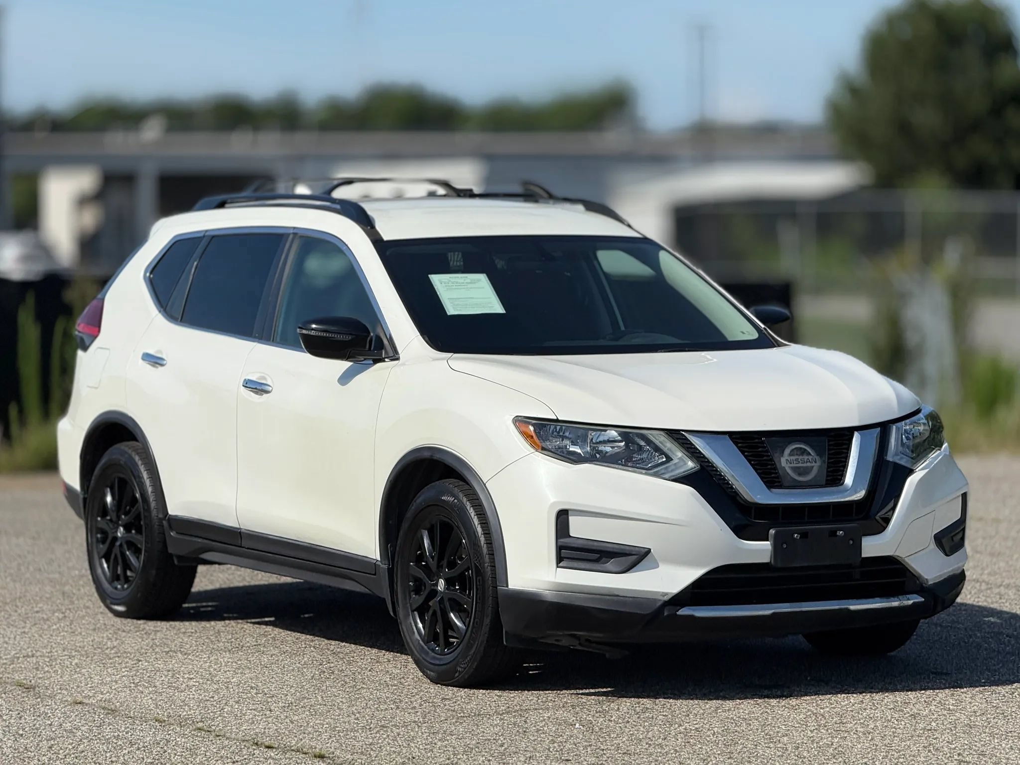 Used 2017 Nissan Rogue SV w/ Midnight Edition