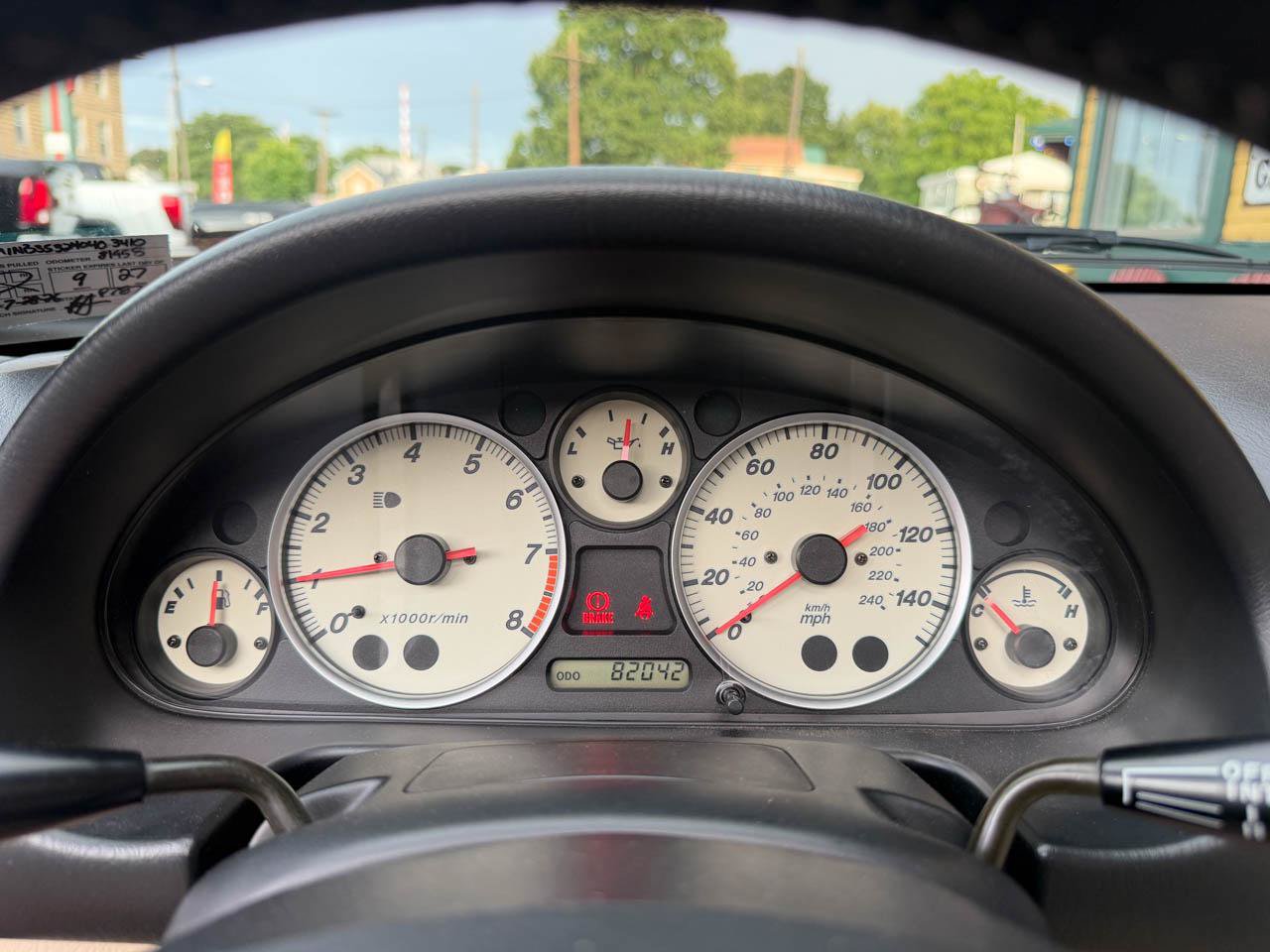 Used 2004 MAZDA MX-5 Miata LS RWD image 34
