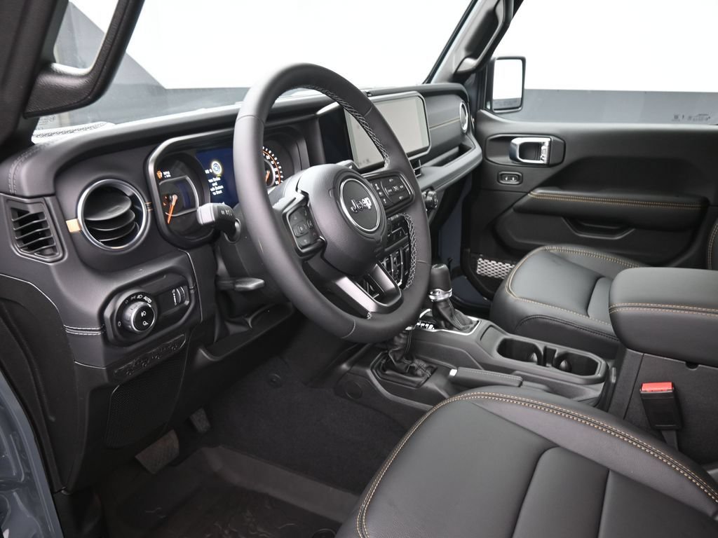 New 2026 Jeep Gladiator Sport AWD/4WD image 18