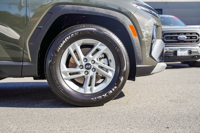 Used 2025 Hyundai Tucson SE image 10