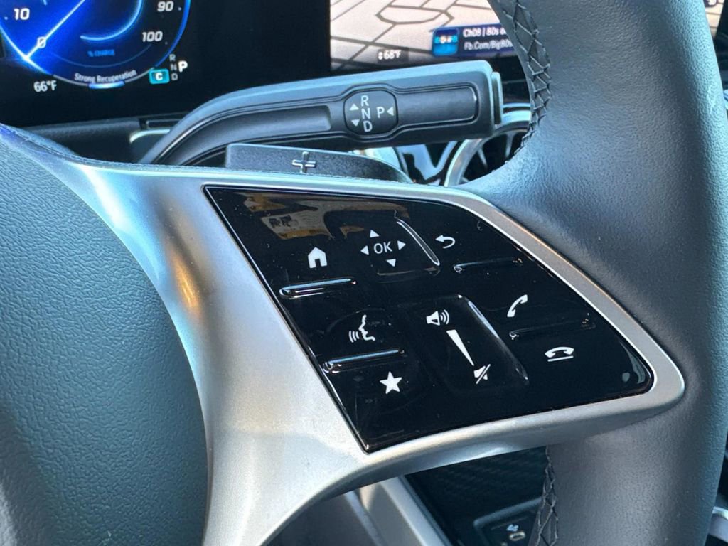 Certified 2025 Mercedes-Benz EQB 300 4MATIC image 25