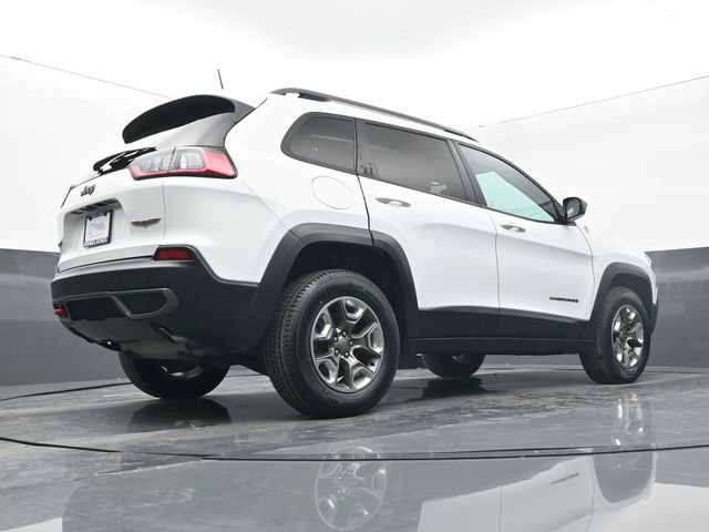 Used 2019 Jeep Cherokee Trailhawk w/ Cold Weather Group image 11