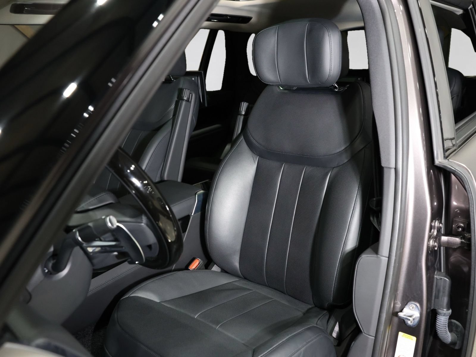 Used 2023 Land Rover Range Rover Long Wheelbase Autobiography AWD/4WD image 20