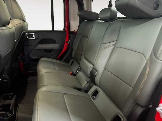 Used 2025 Jeep Gladiator Mojave w/ Safety Group AWD/4WD image 25