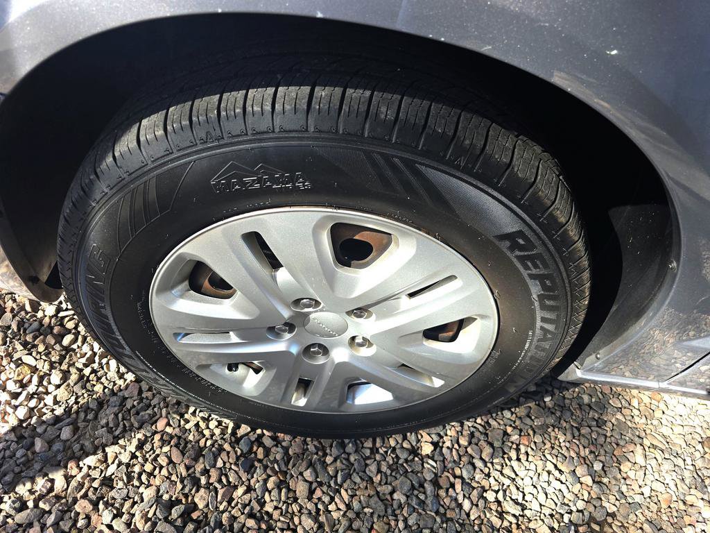 Used 2018 Dodge Grand Caravan SE w/ UConnect Hands-Free Group image 40