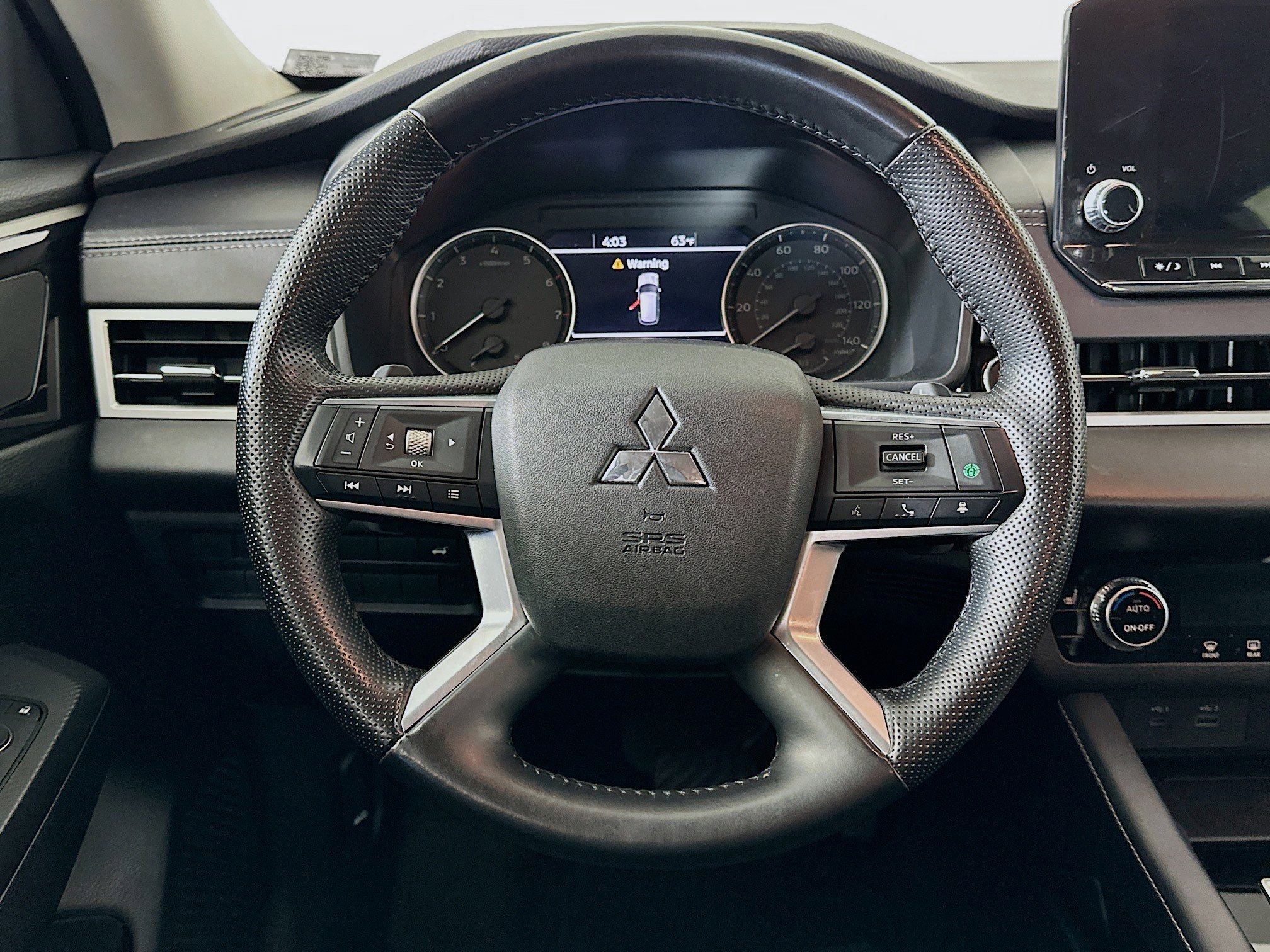 Used 2024 Mitsubishi Outlander SE image 18