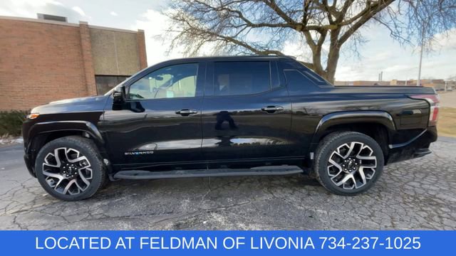 Certified 2024 Chevrolet Silverado EV RST image 5