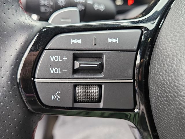 Certified 2025 Acura ADX A-Spec image 23