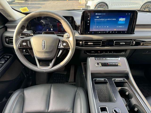 Used 2026 Lincoln Aviator AWD image 18