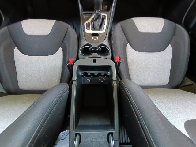 Used 2014 Jeep Cherokee Sport FWD image 41