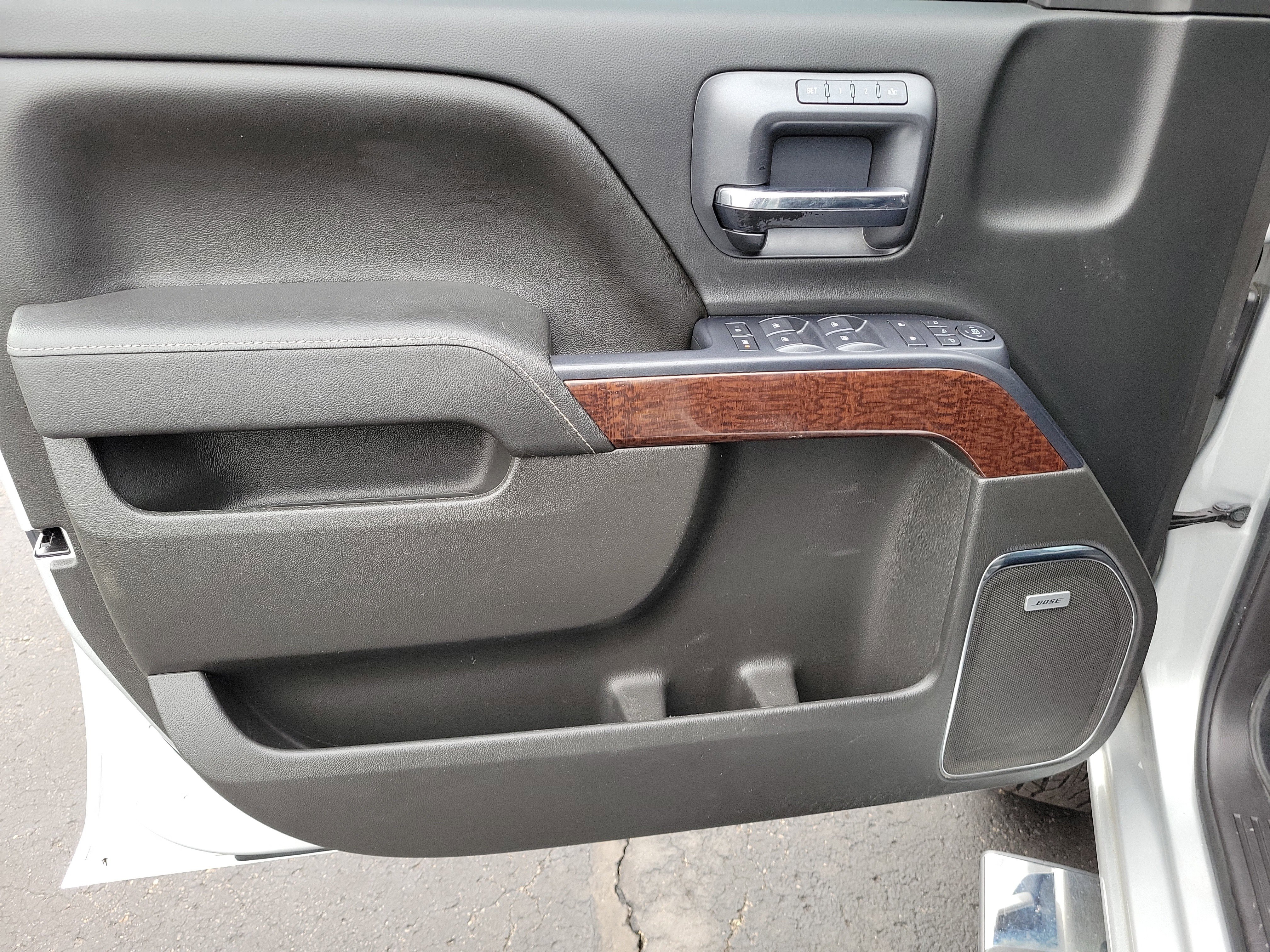 Used 2015 GMC Sierra 1500 SLT w/ SLT Crew Cab Value Package image 20