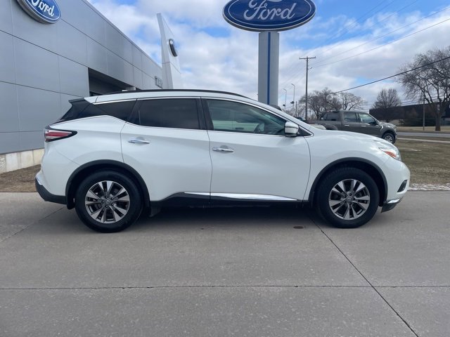 Used 2017 Nissan Murano SV image 16