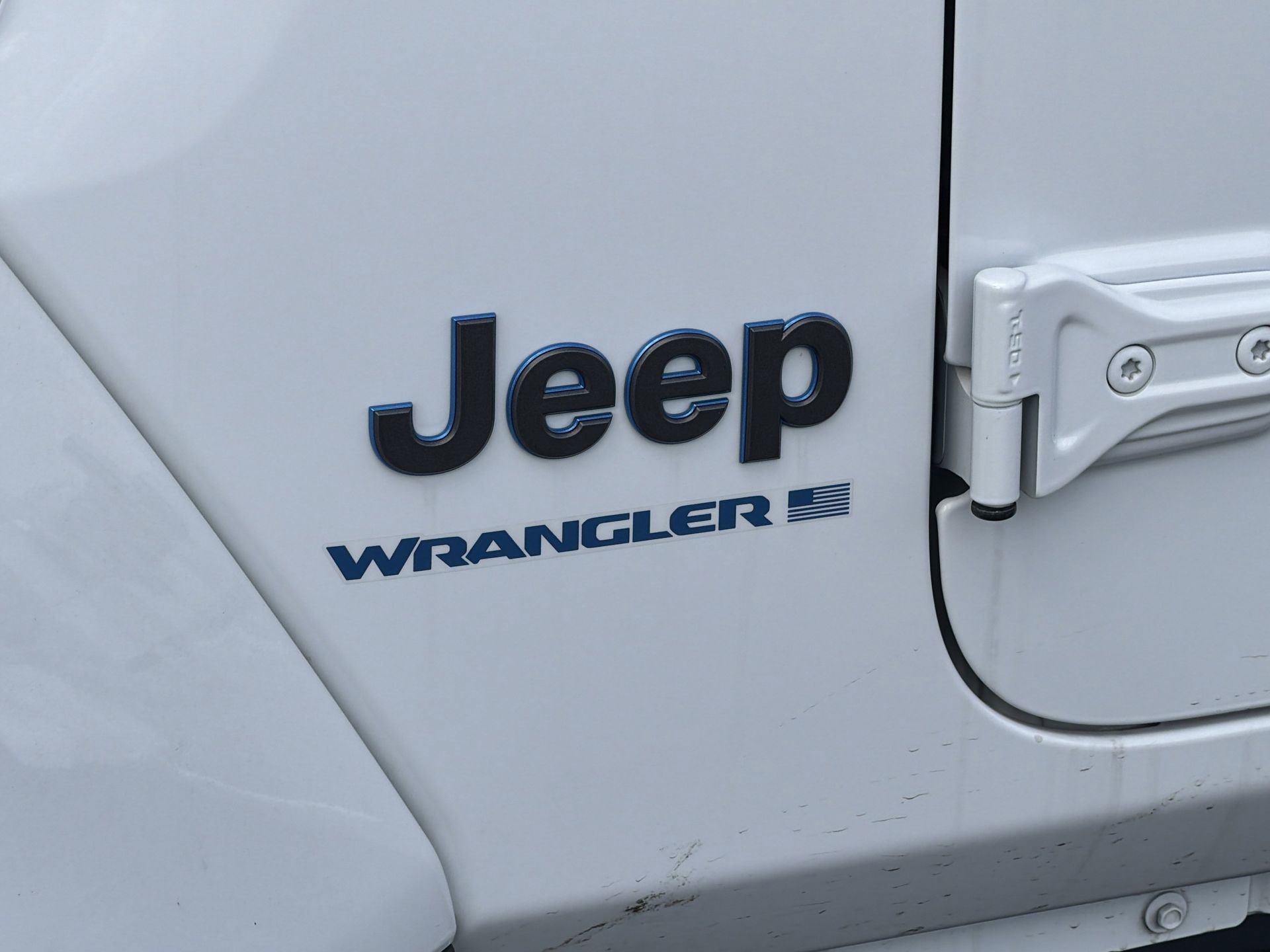 Used 2025 Jeep Wrangler Unlimited Sahara w/ Safety Group image 13