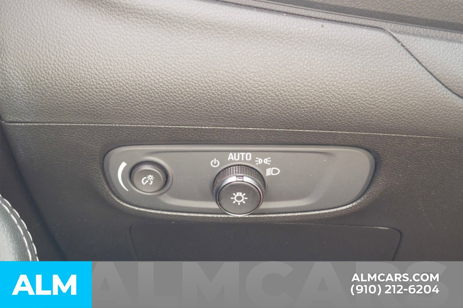 Used 2024 Buick Encore GX Sport Touring image 35