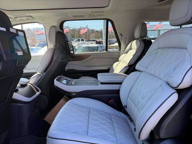 New 2026 Lincoln Navigator L Black Label image 6