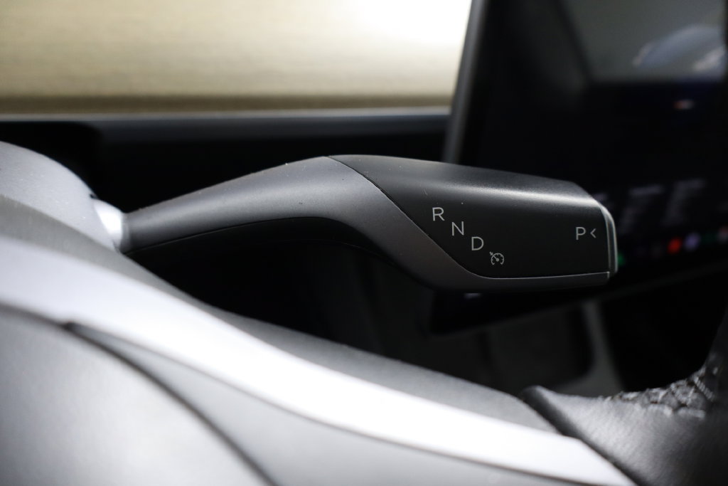 Used 2023 Tesla Model Y Long Range AWD/4WD image 11