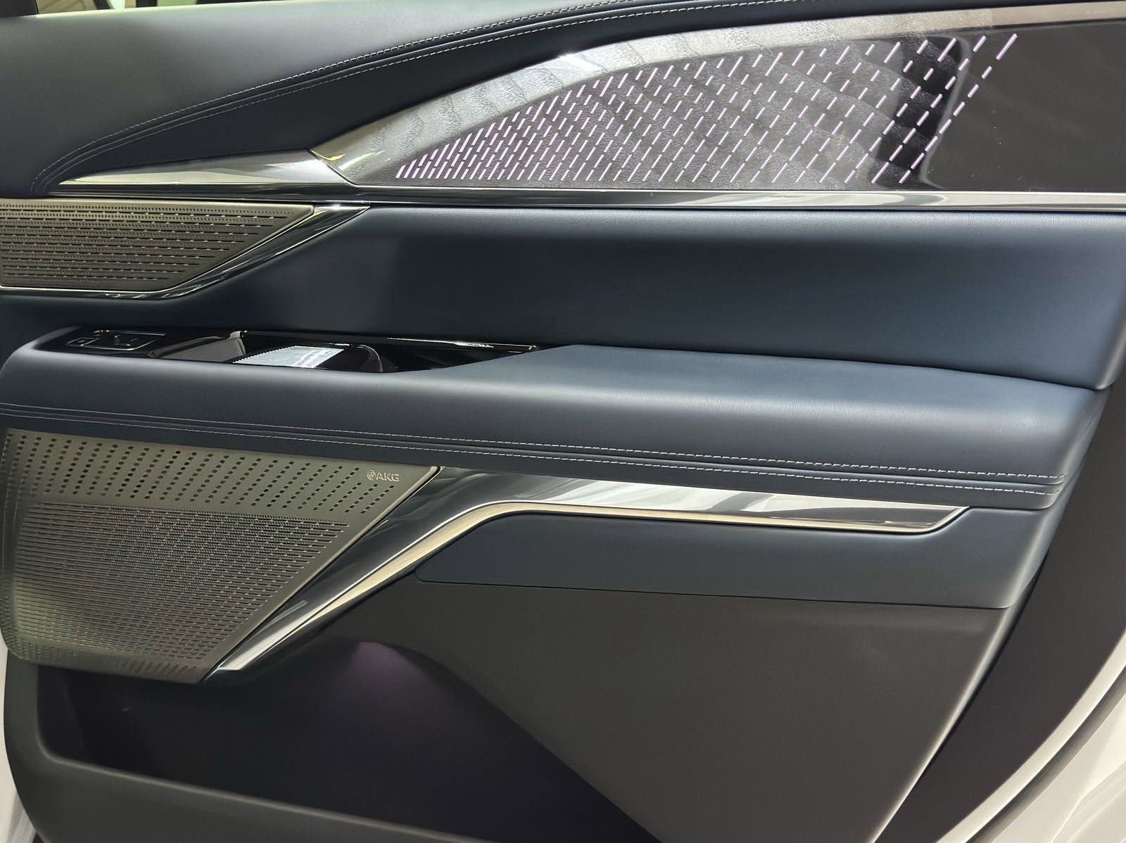 New 2025 Cadillac Escalade IQ Luxury 2 image 55