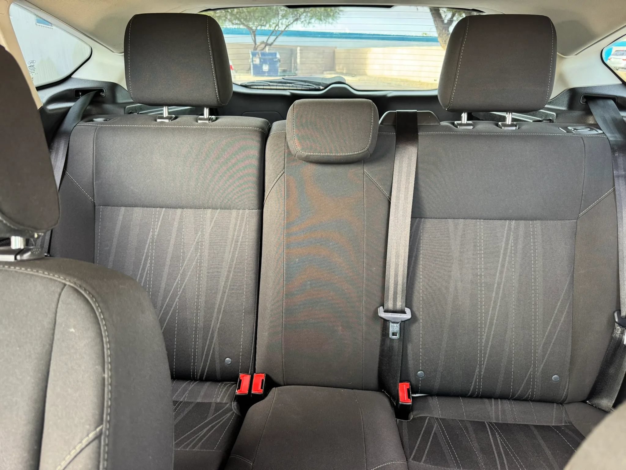 Used 2018 Ford Focus SE FWD image 29