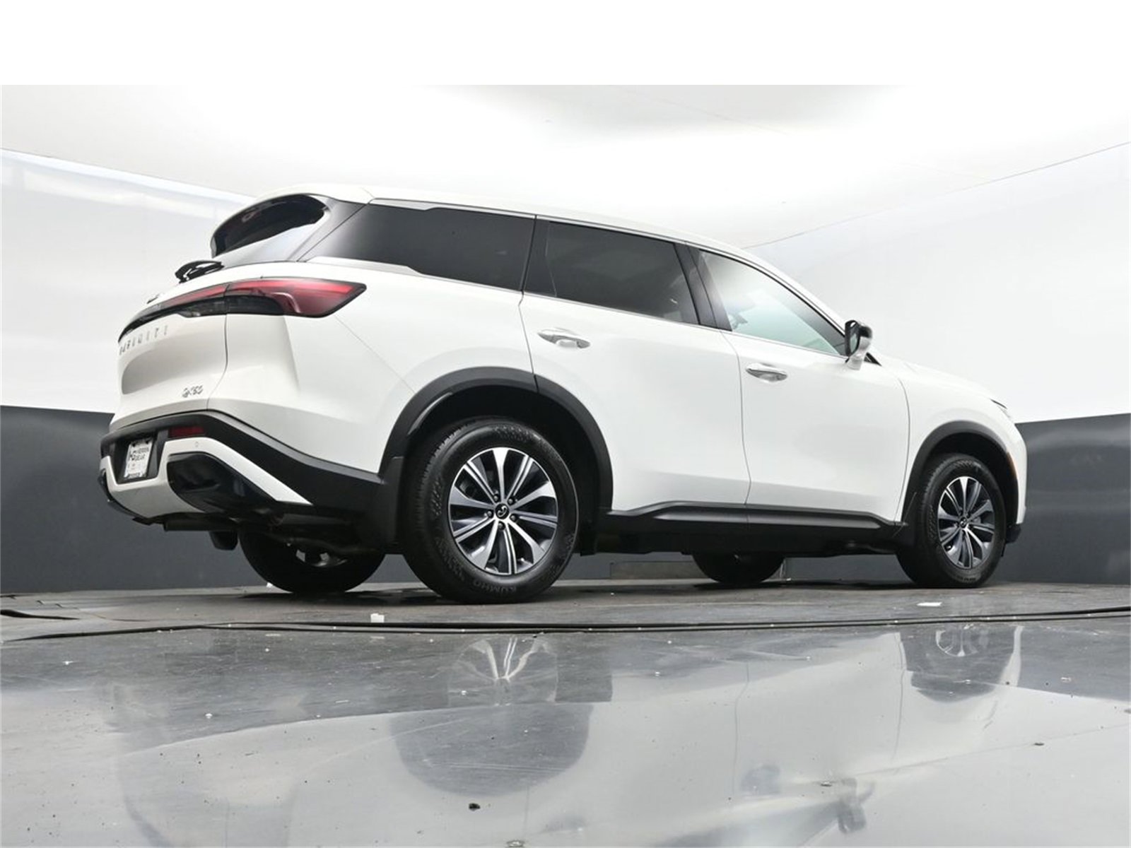 Certified 2025 INFINITI QX60 Pure image 44