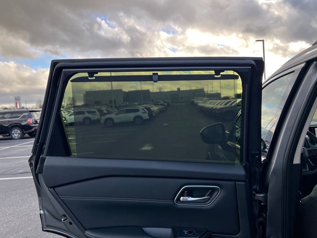 New 2026 Nissan Rogue Platinum w/ Platinum Premium Package image 17