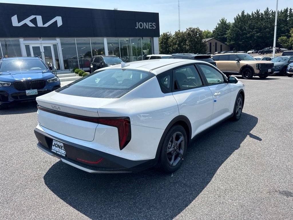 New 2026 Kia K4 FWD image 5