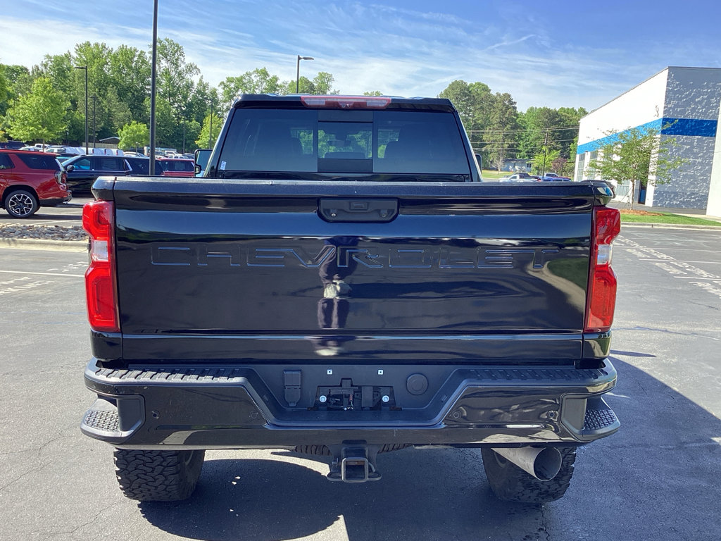 Used 2021 Chevrolet Silverado 2500 LTZ w/ LTZ Plus Package AWD/4WD image 3