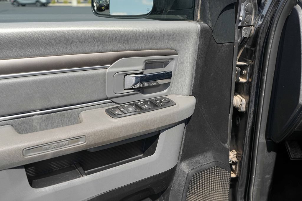 Used 2016 RAM 3500 Big Horn AWD/4WD image 21