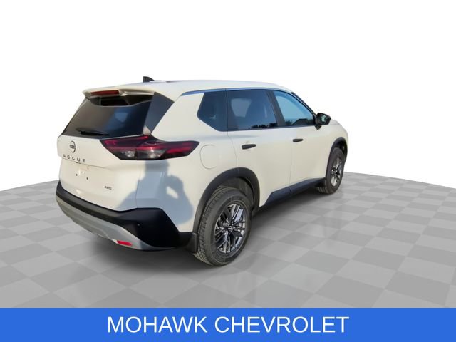 Used 2023 Nissan Rogue S image 9