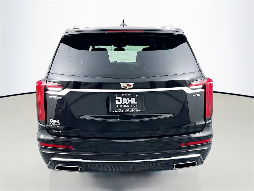 Used 2025 Cadillac XT6 Premium Luxury image 6