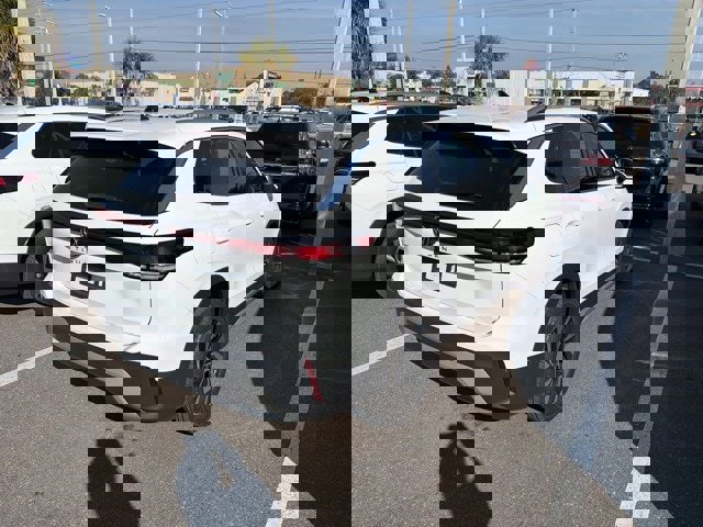 Used 2025 Volkswagen Tiguan S image 5