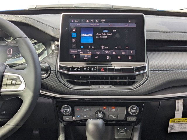 New 2026 Jeep Compass Latitude image 18