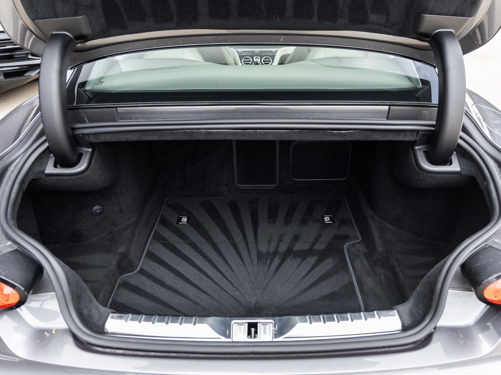 Used 2022 Bentley Continental GT image 39