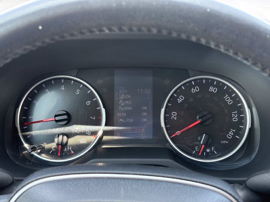 Used 2022 Toyota RAV4 XLE Premium FWD image 29