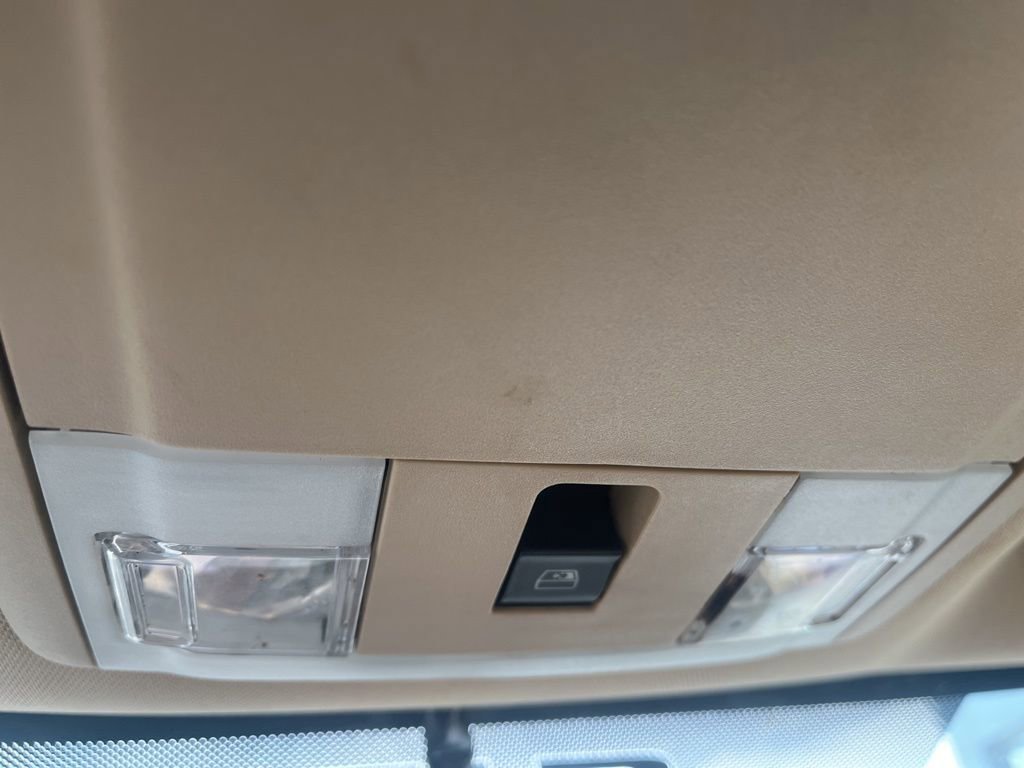 Used 2010 Ford F150 Lariat image 19