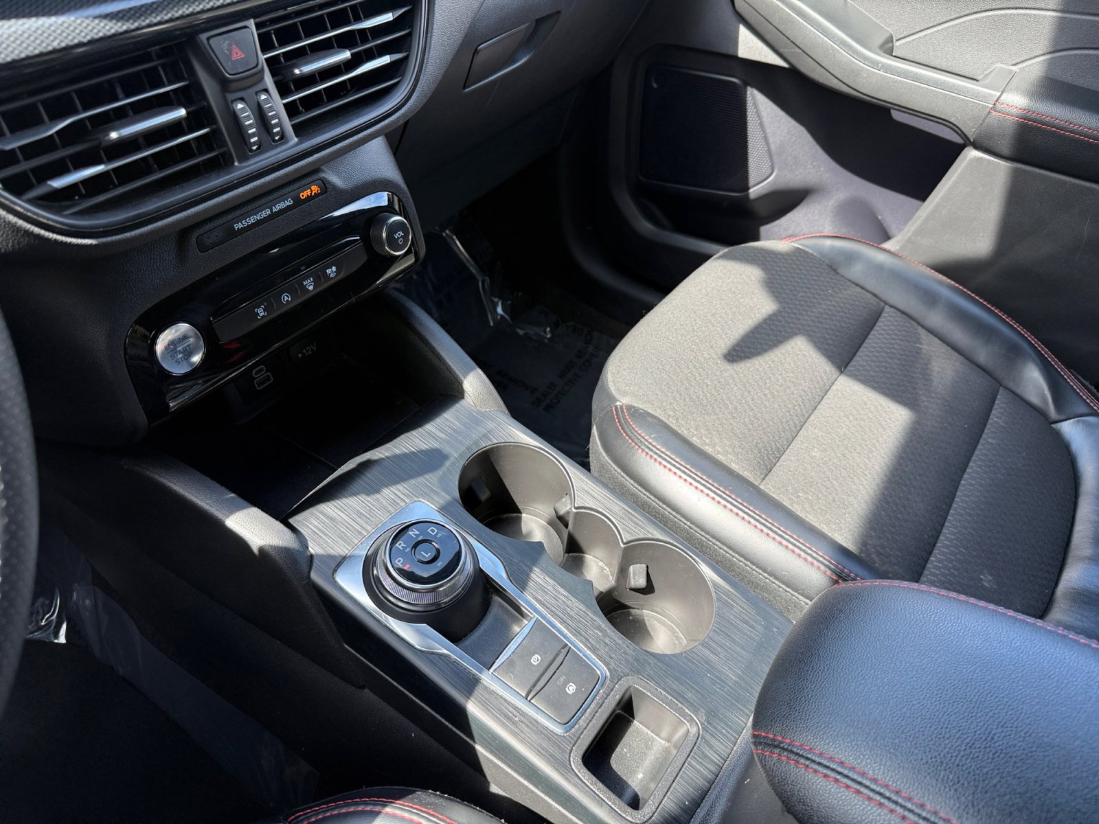 Certified 2024 Ford Escape ST-Line w/ Tech Pack #1 image 13