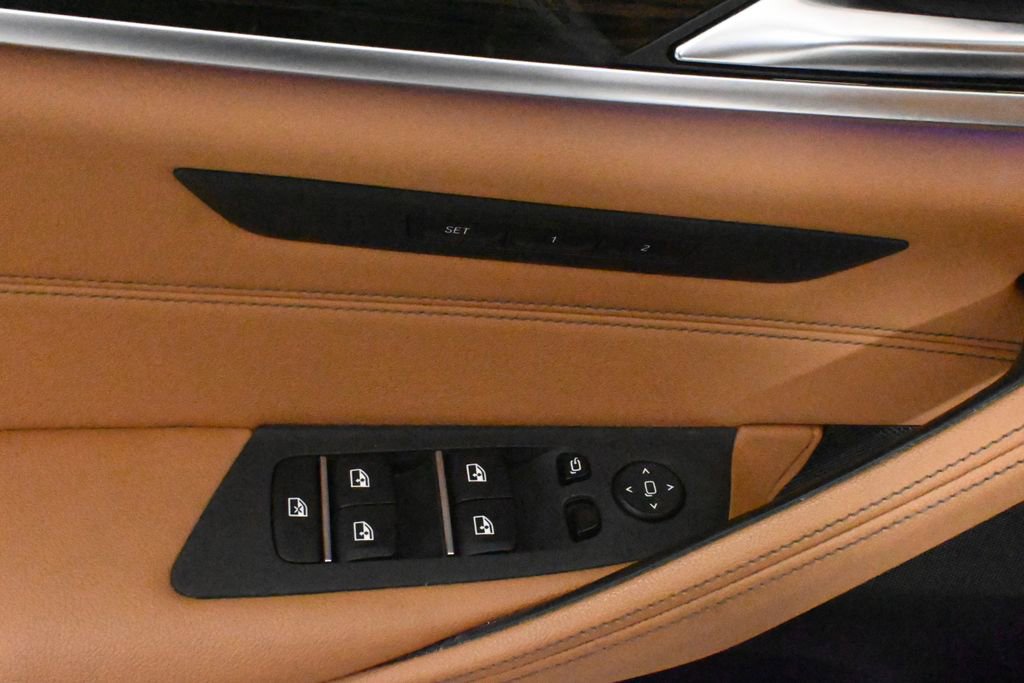 Certified 2022 BMW 530i xDrive w/ Convenience Package image 29