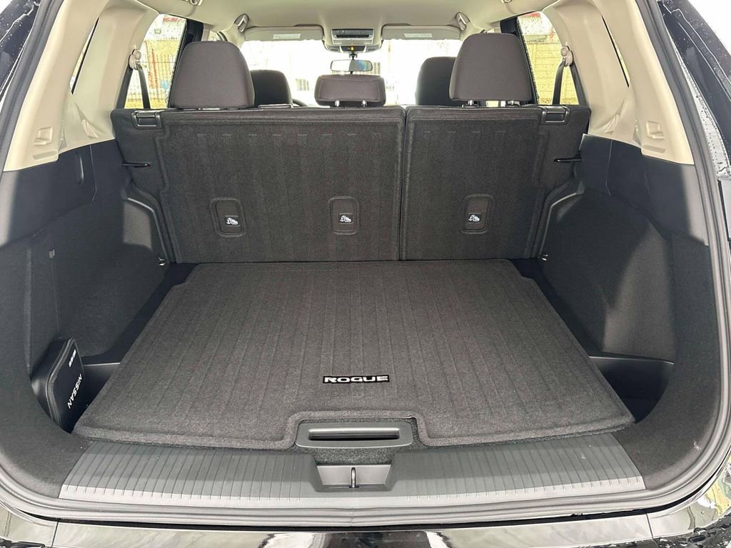 New 2026 Nissan Rogue SV w/ Cold Weather Package FWD image 21