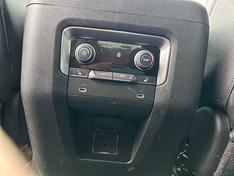 Used 2022 Chevrolet Tahoe RST w/ Luxury Package image 29