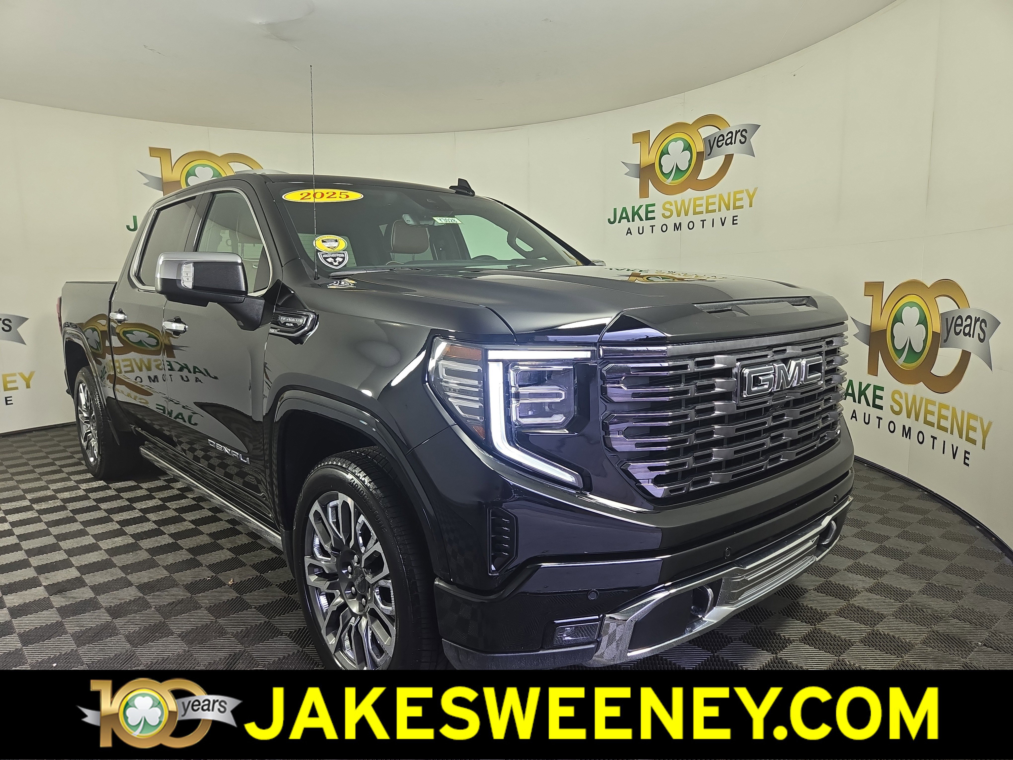 Used 2025 GMC Sierra 1500 Denali Ultimate image 1