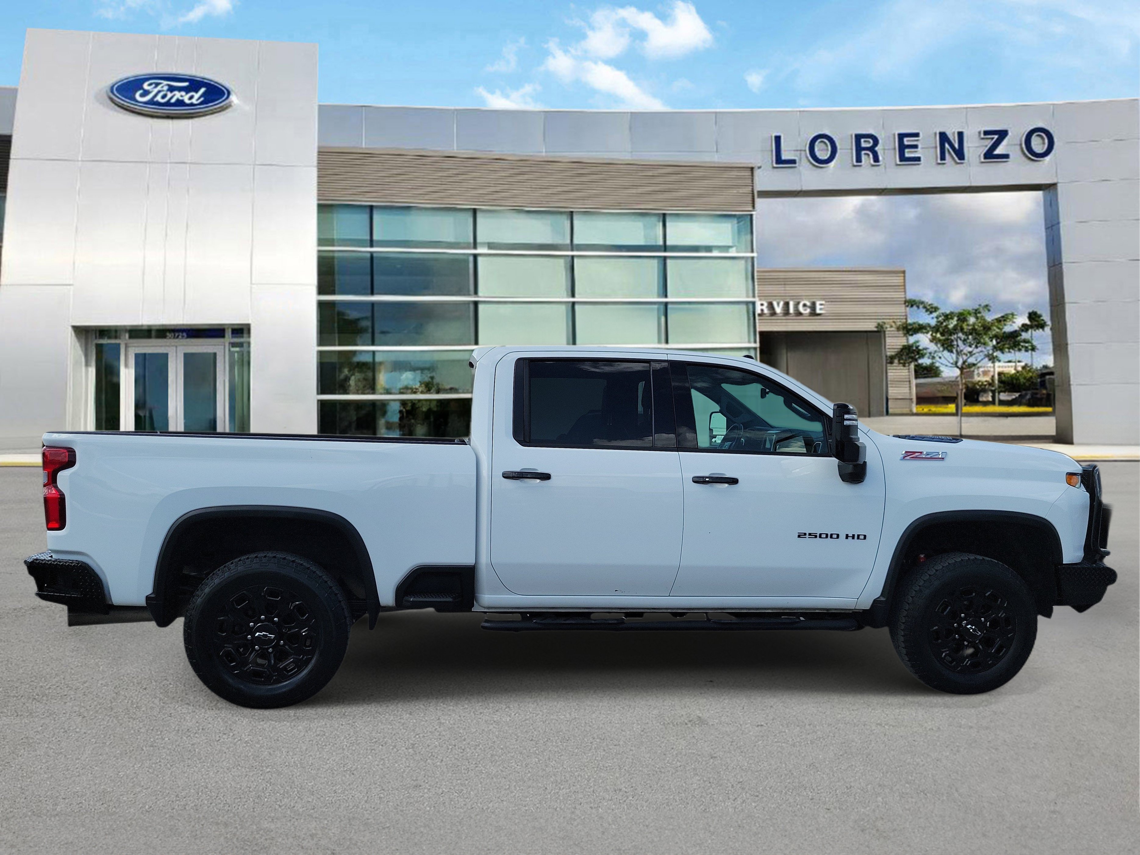 Used 2022 Chevrolet Silverado 2500 LTZ w/ LTZ Plus Package AWD/4WD image 4