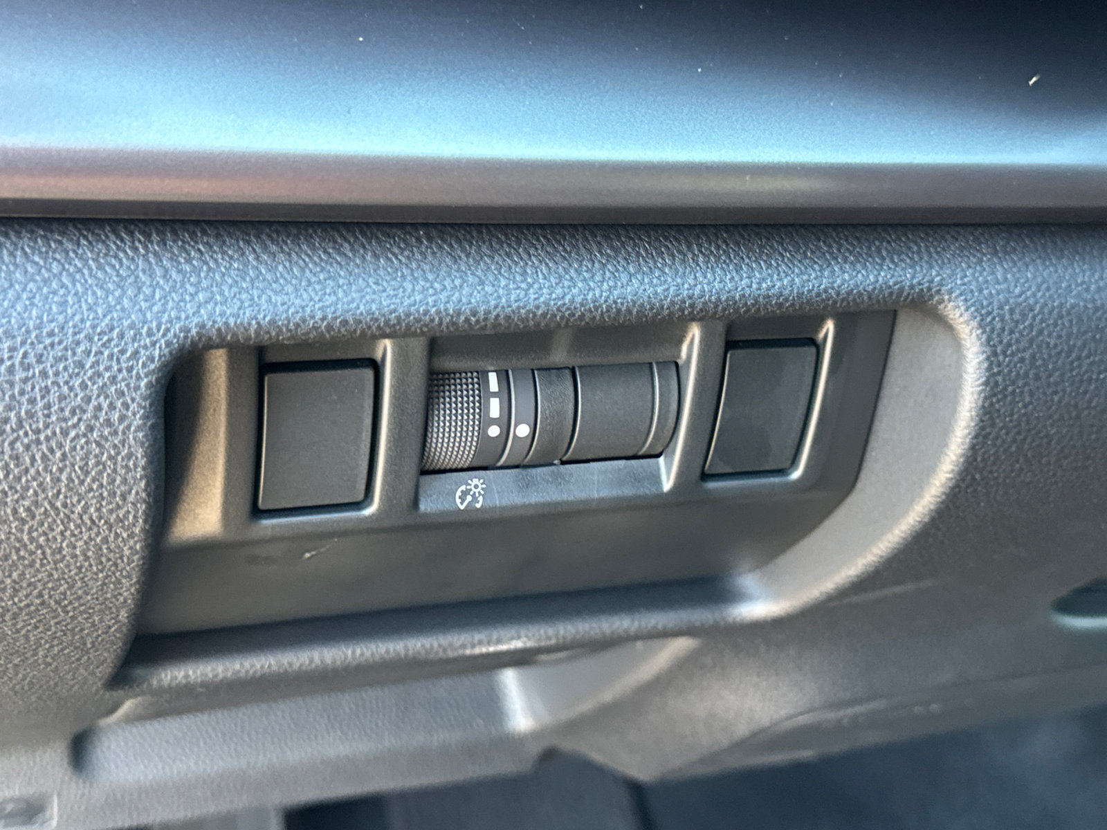 Certified 2025 Subaru Impreza 2.0i AWD/4WD image 17