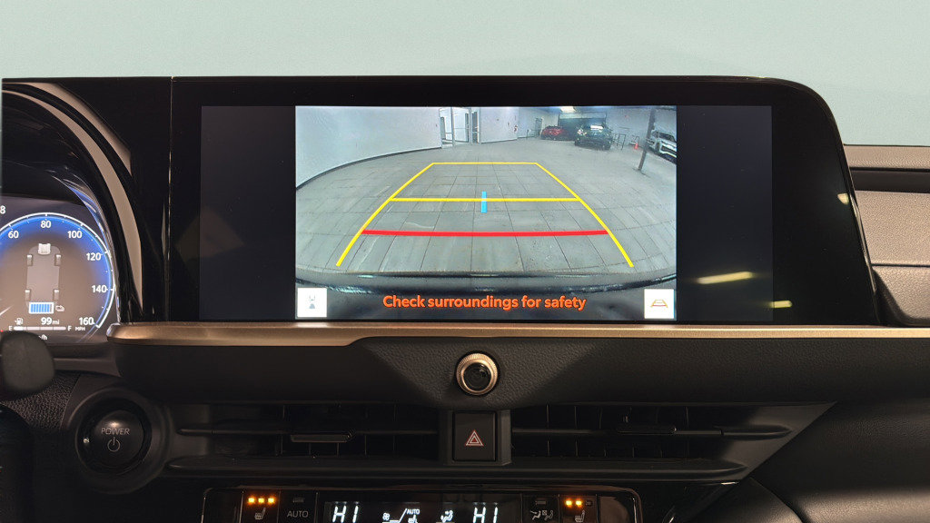 Used 2024 Toyota Crown Limited image 24