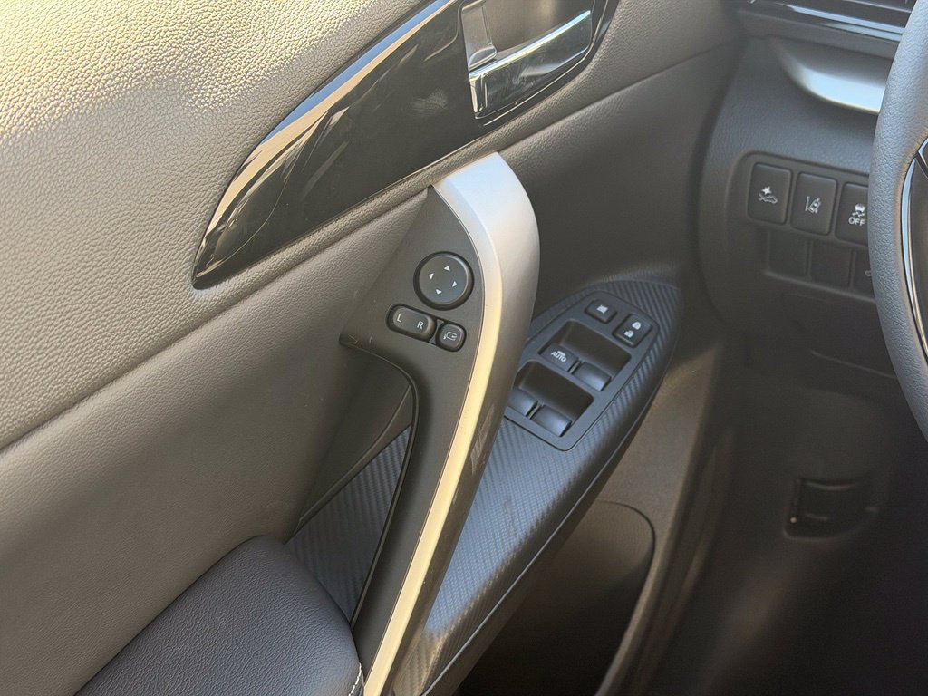 New 2026 Mitsubishi Eclipse Cross SE AWD/4WD image 9