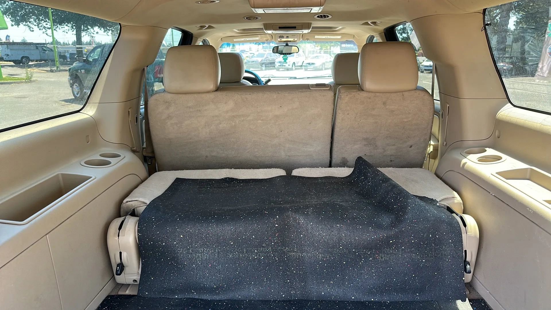 Used 2012 Chevrolet Suburban LTZ image 14