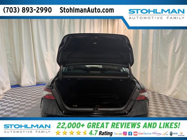 Used 2024 Toyota Camry SE w/ Blackout Package (TMS) image 33