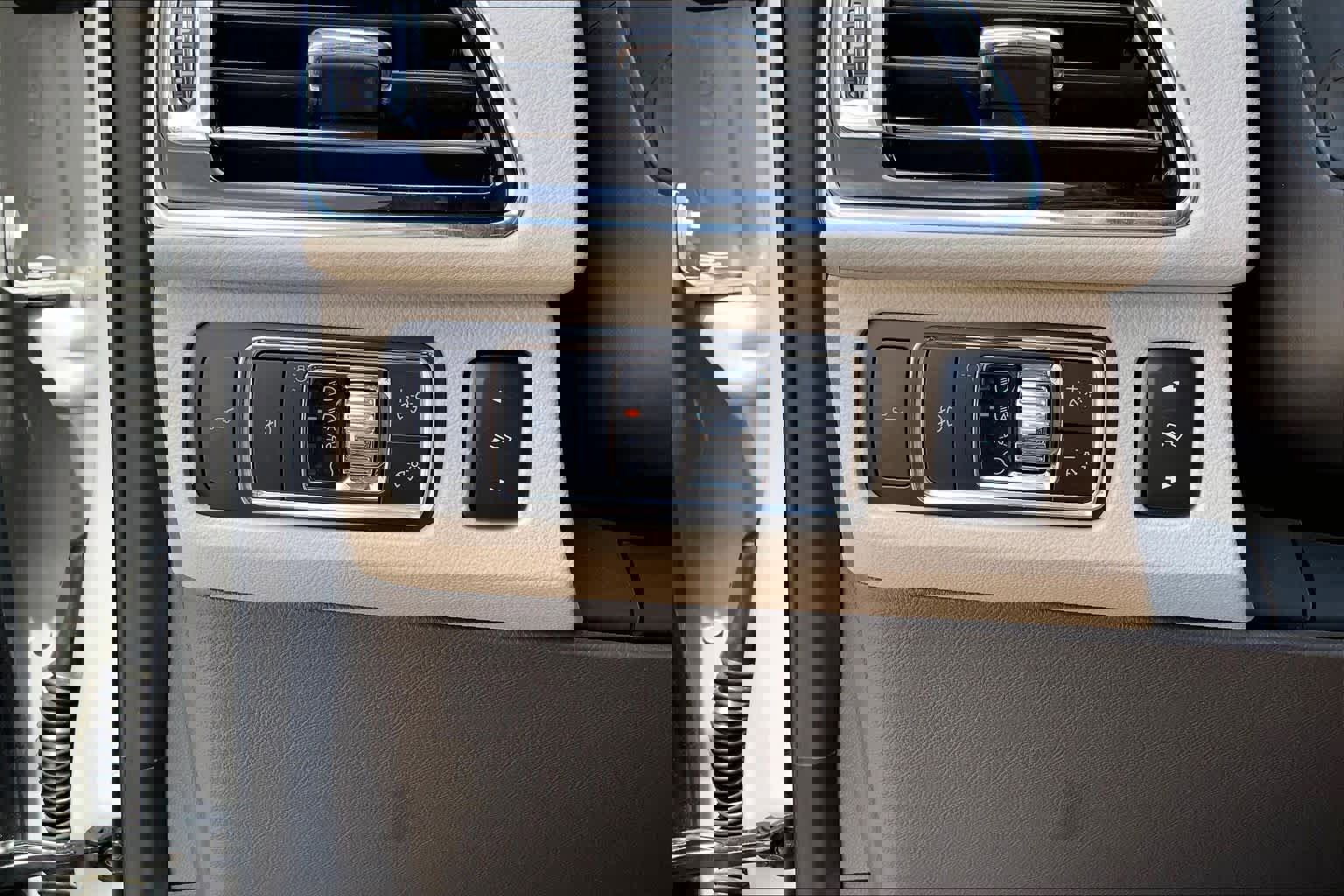 Used 2023 Lincoln Navigator Reserve RWD image 34