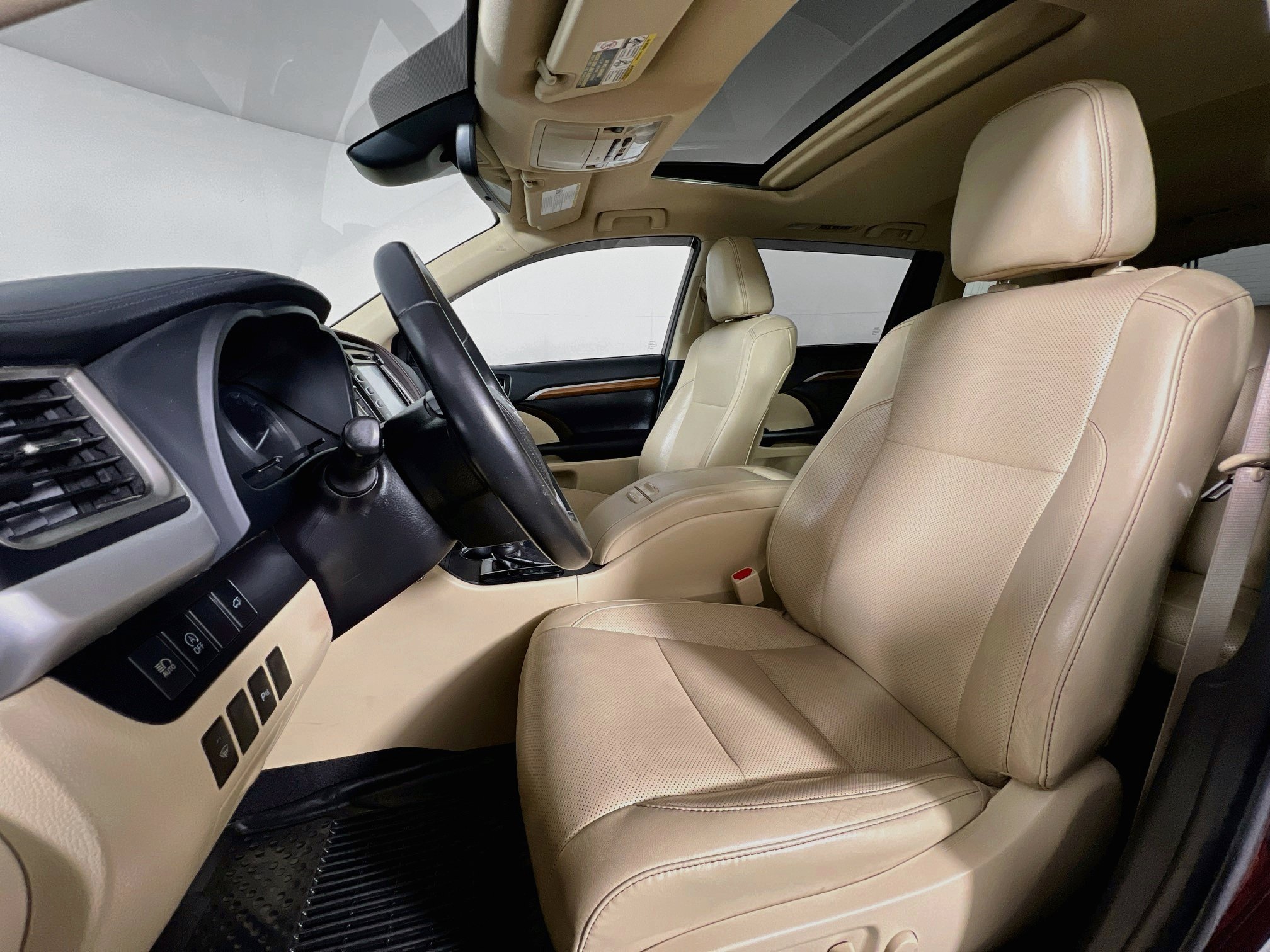 Used 2019 Toyota Highlander Limited AWD/4WD image 11
