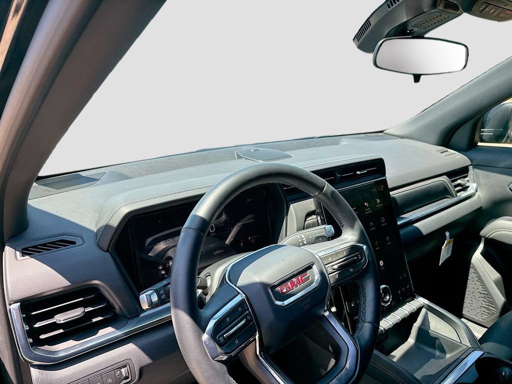 Used 2026 GMC Terrain Elevation w/ Elevation Premium Package FWD image 11