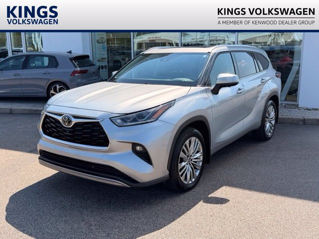 Used 2024 Toyota Highlander Platinum